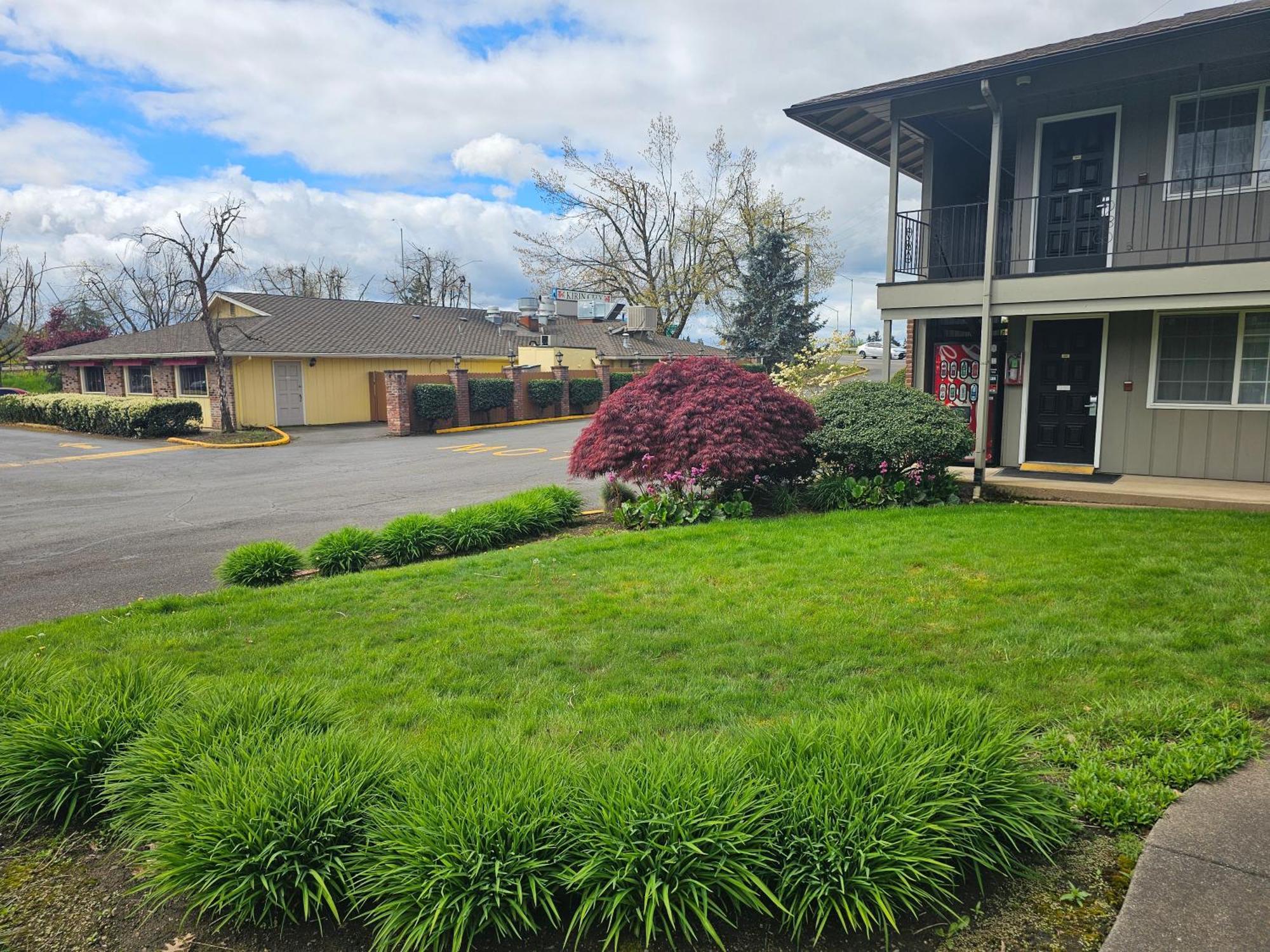 Village Inn Springfield Exterior photo